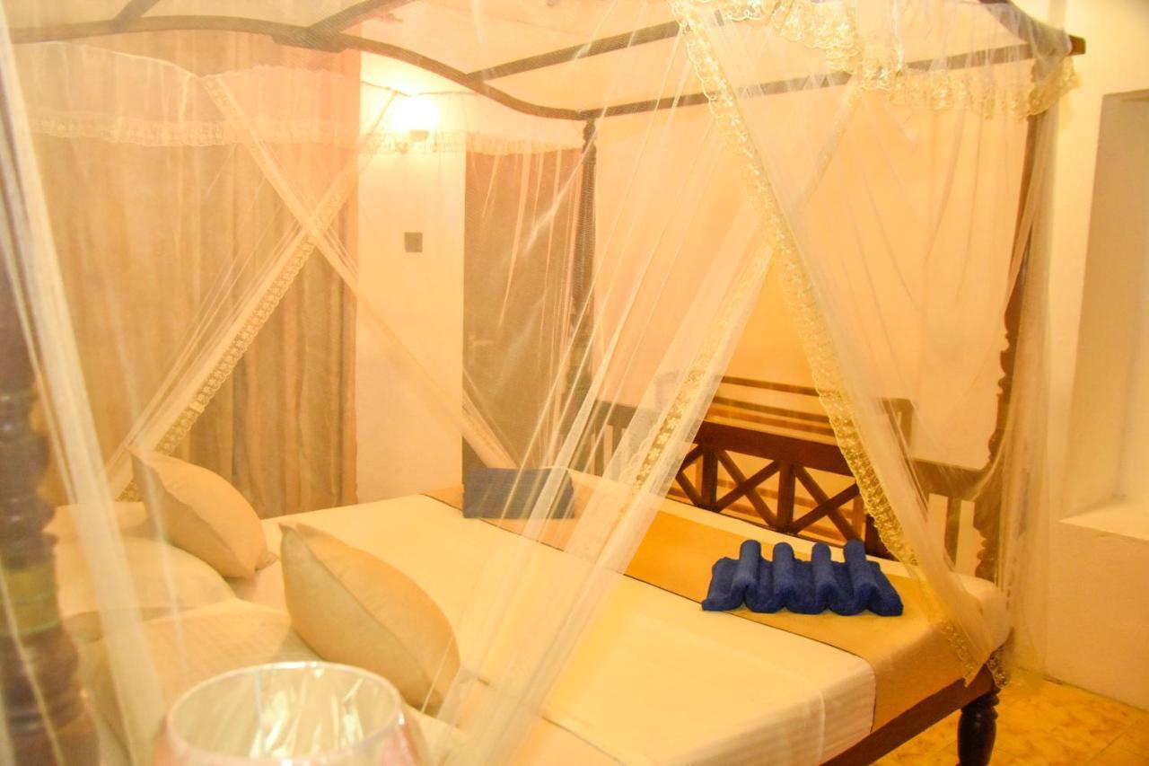 Oriental Rest Hotel Hikkaduwa Bagian luar foto