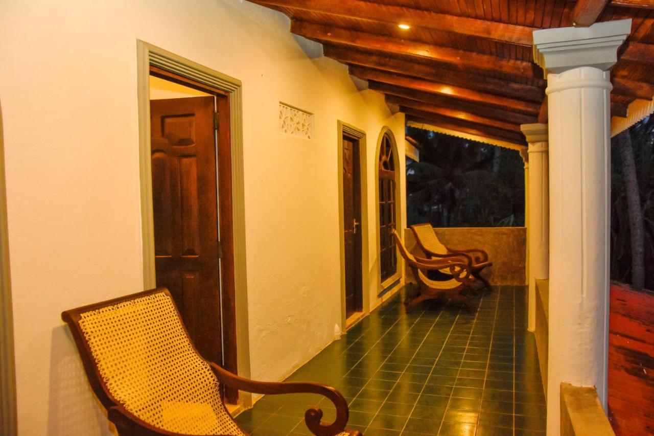 Oriental Rest Hotel Hikkaduwa Bagian luar foto