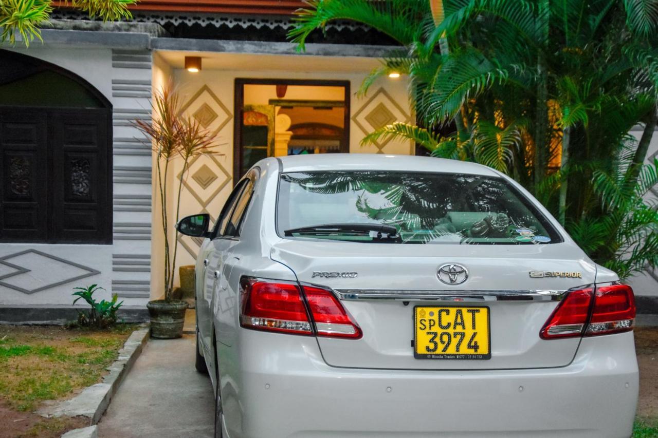 Oriental Rest Hotel Hikkaduwa Bagian luar foto