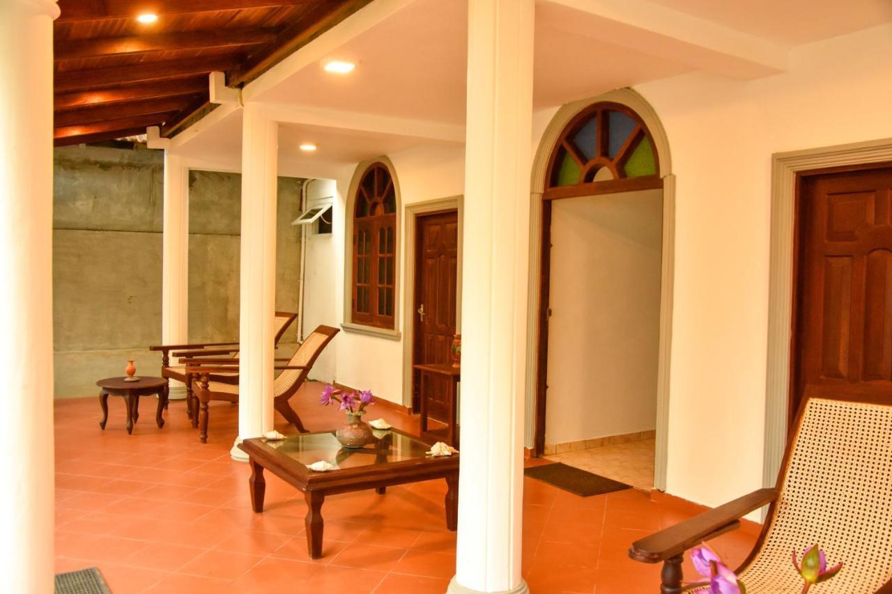 Oriental Rest Hotel Hikkaduwa Bagian luar foto