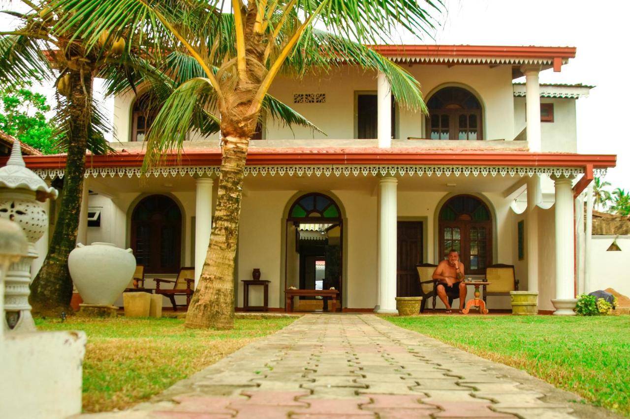 Oriental Rest Hotel Hikkaduwa Bagian luar foto